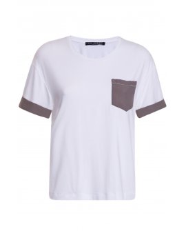 T-shirt tasca 80,00€ SCONTO 30%